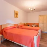 Hotel Logis Restaurant Le Pradinas 3*