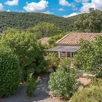 Logis Restaurant Le Pradinas Hotel 3*