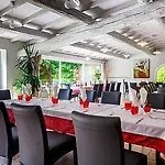 Logis Restaurant Le Pradinas 3*