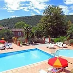 Hotel Logis Restaurant Le Pradinas