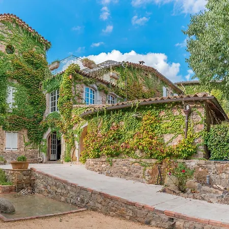 Hotel Logis Restaurant Le Pradinas