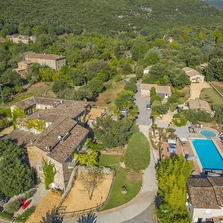 Отель Logis Hotel Restaurant Le Pradinas