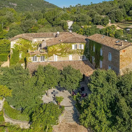 Logis Hotel Restaurant Le Pradinas 3*