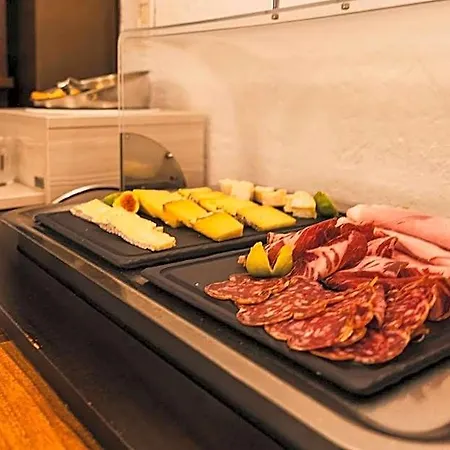 Logis Restaurant Le Pradinas 3*