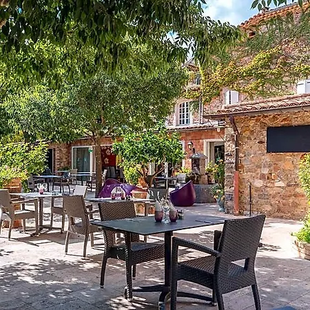 Hotel Logis Restaurant Le Pradinas