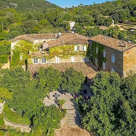 Logis Restaurant Le Pradinas Hotel