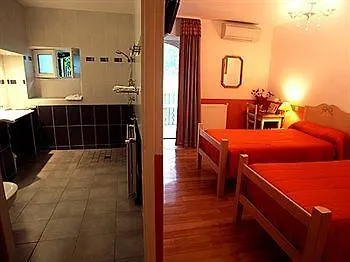 Logis Restaurant Le Pradinas Hotel Anduze