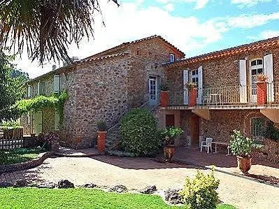 Logis Restaurant Le Pradinas Hotel 3*