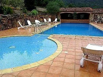 Отель Logis Hotel Restaurant Le Pradinas Андюз