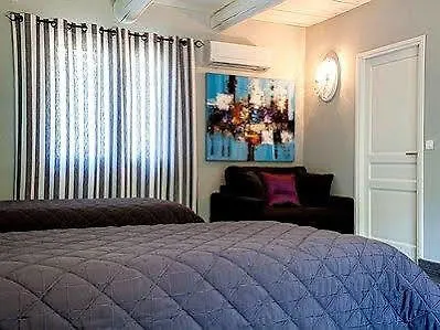 Logis Hotel Restaurant Le Pradinas Отель 3*